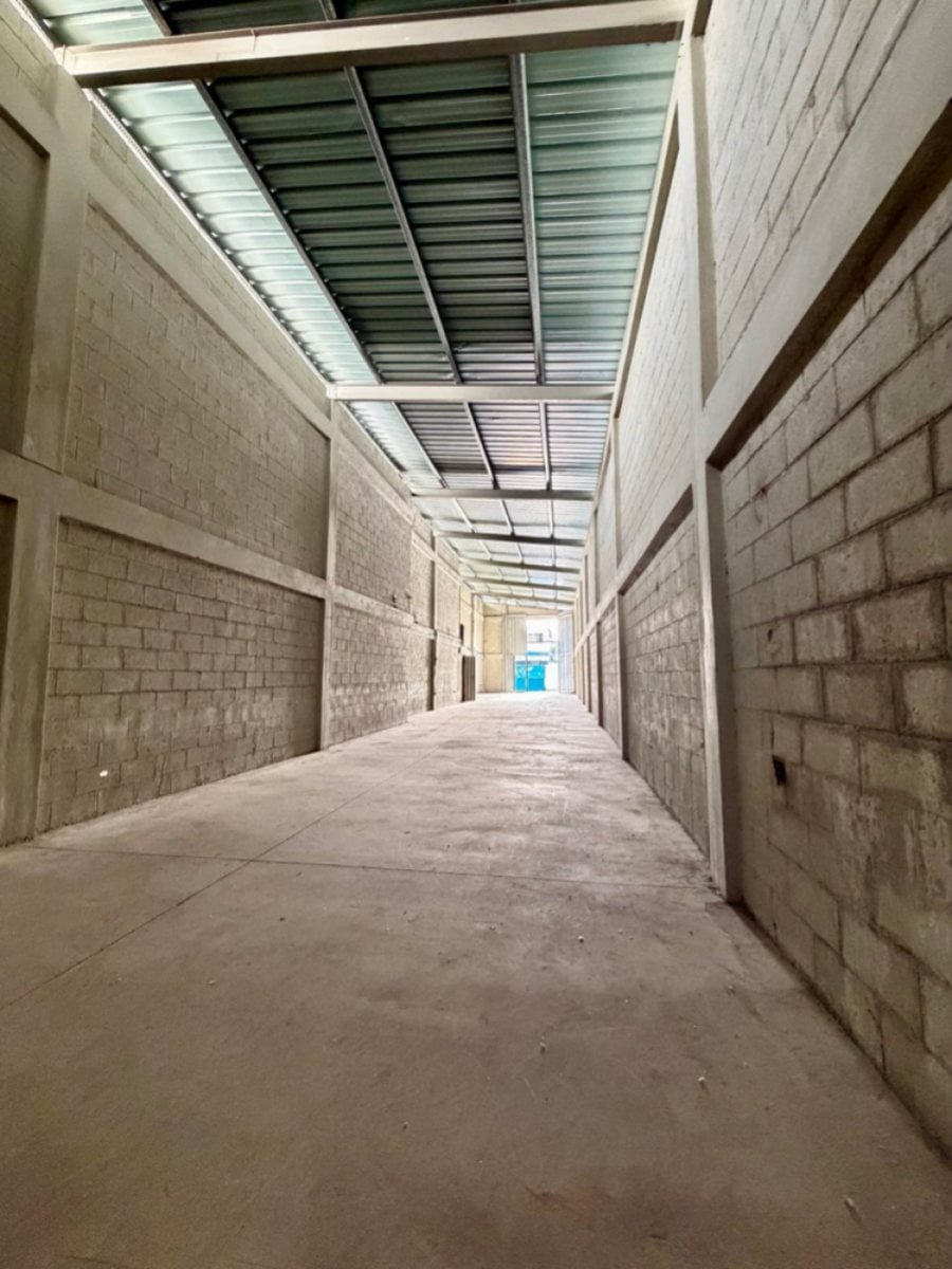 Nave alquiler próximo 5to. centenario – foto 4
