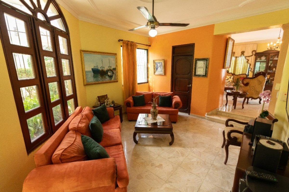 Casa en Reparto Los Tres Ojos – foto 11