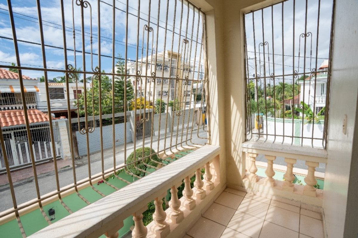 Casa en Reparto Los Tres Ojos – foto 12