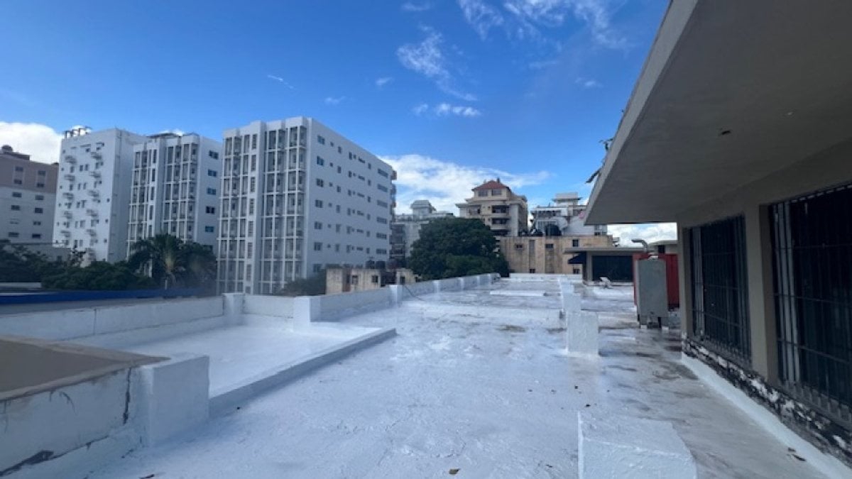 Local Comercial en plena 27 de febrero – foto 12