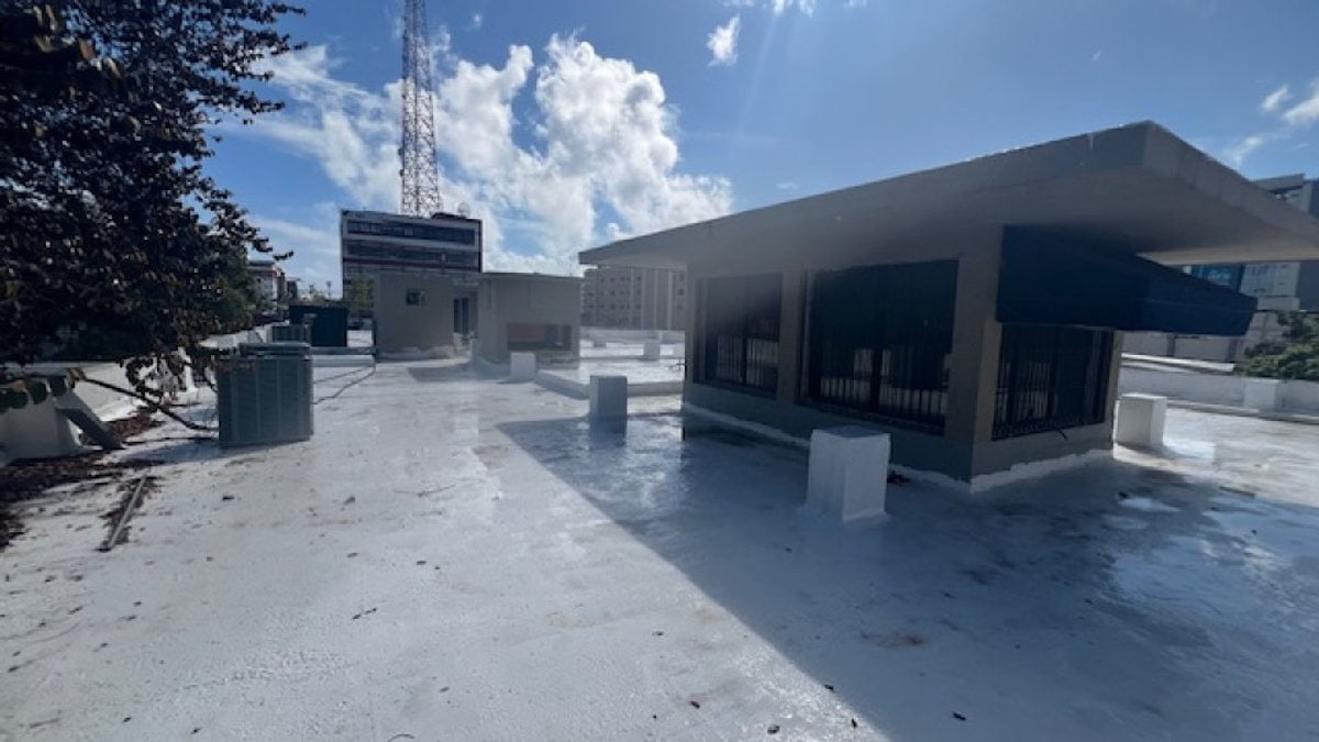 Local Comercial en plena 27 de febrero – foto 5