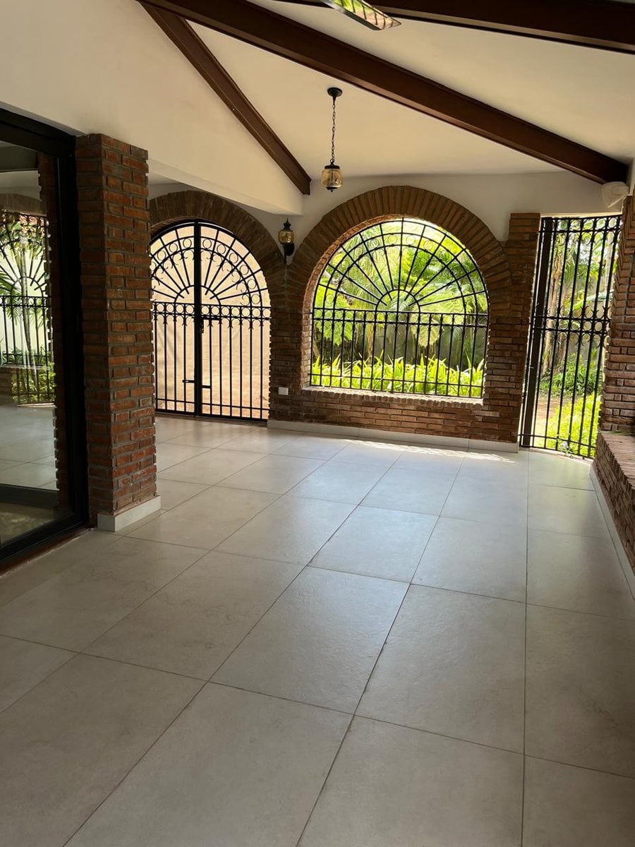 Casa en Arroyo Hondo, Santo Domingo – foto 11