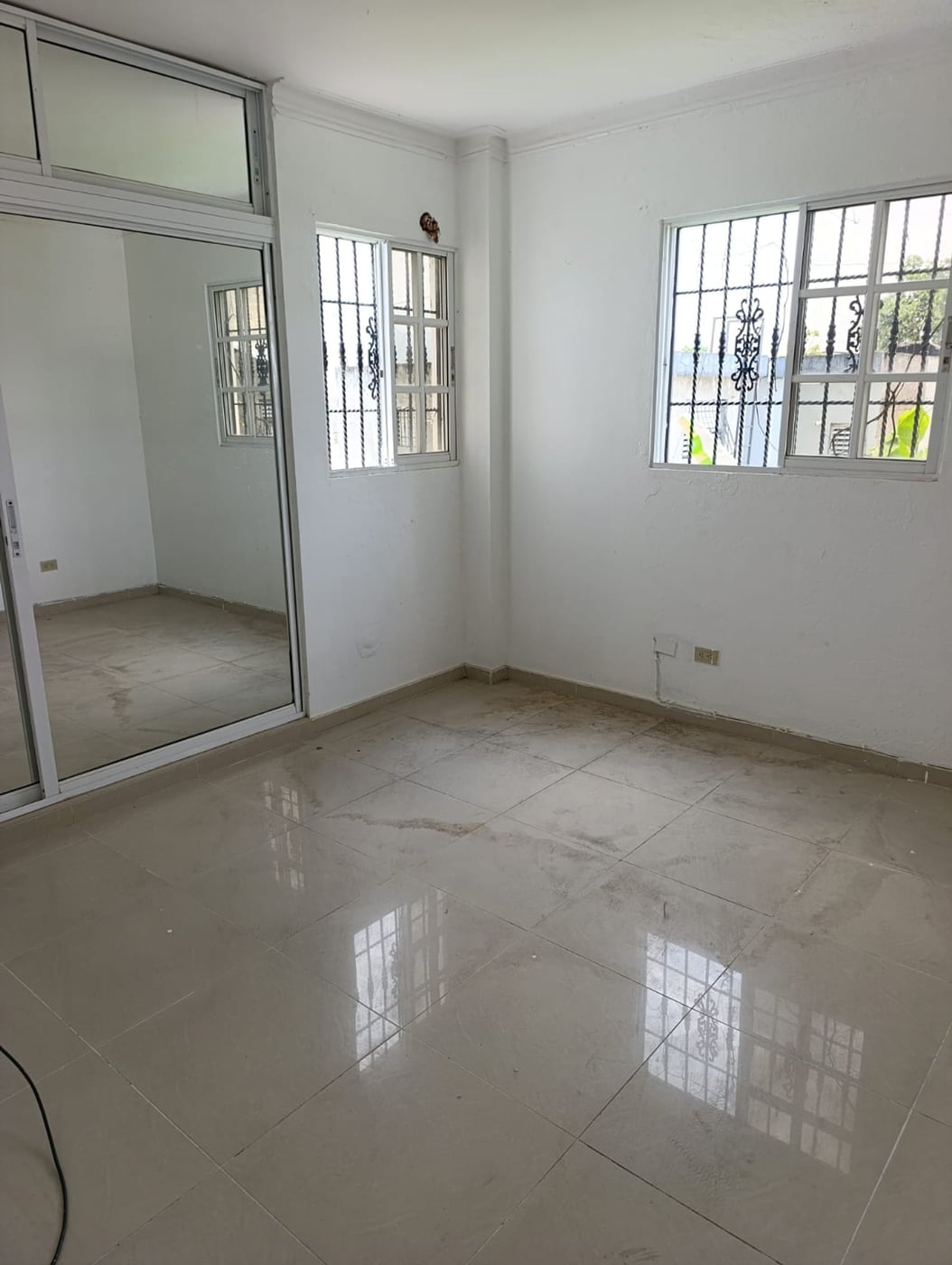 EDIFICIO EN VENTA, BONAO MONSEÑOR NOUEL – foto 3