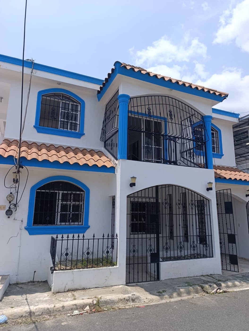 EDIFICIO EN VENTA, BONAO MONSEÑOR NOUEL – foto 1