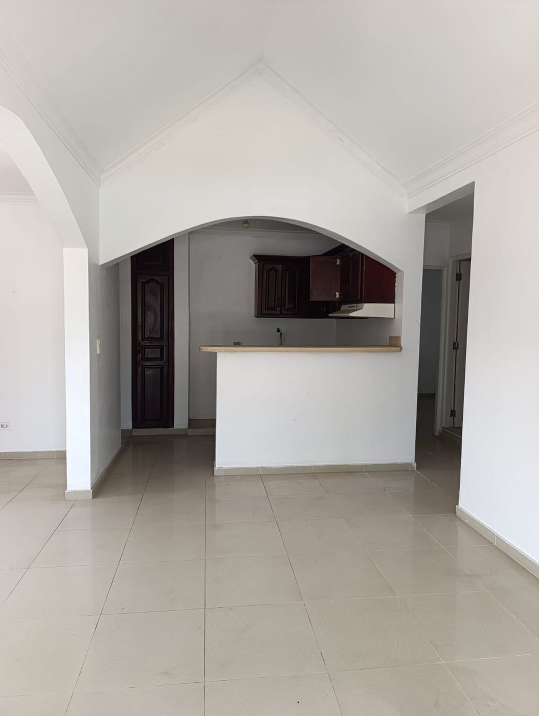 EDIFICIO EN VENTA, BONAO MONSEÑOR NOUEL – foto 2