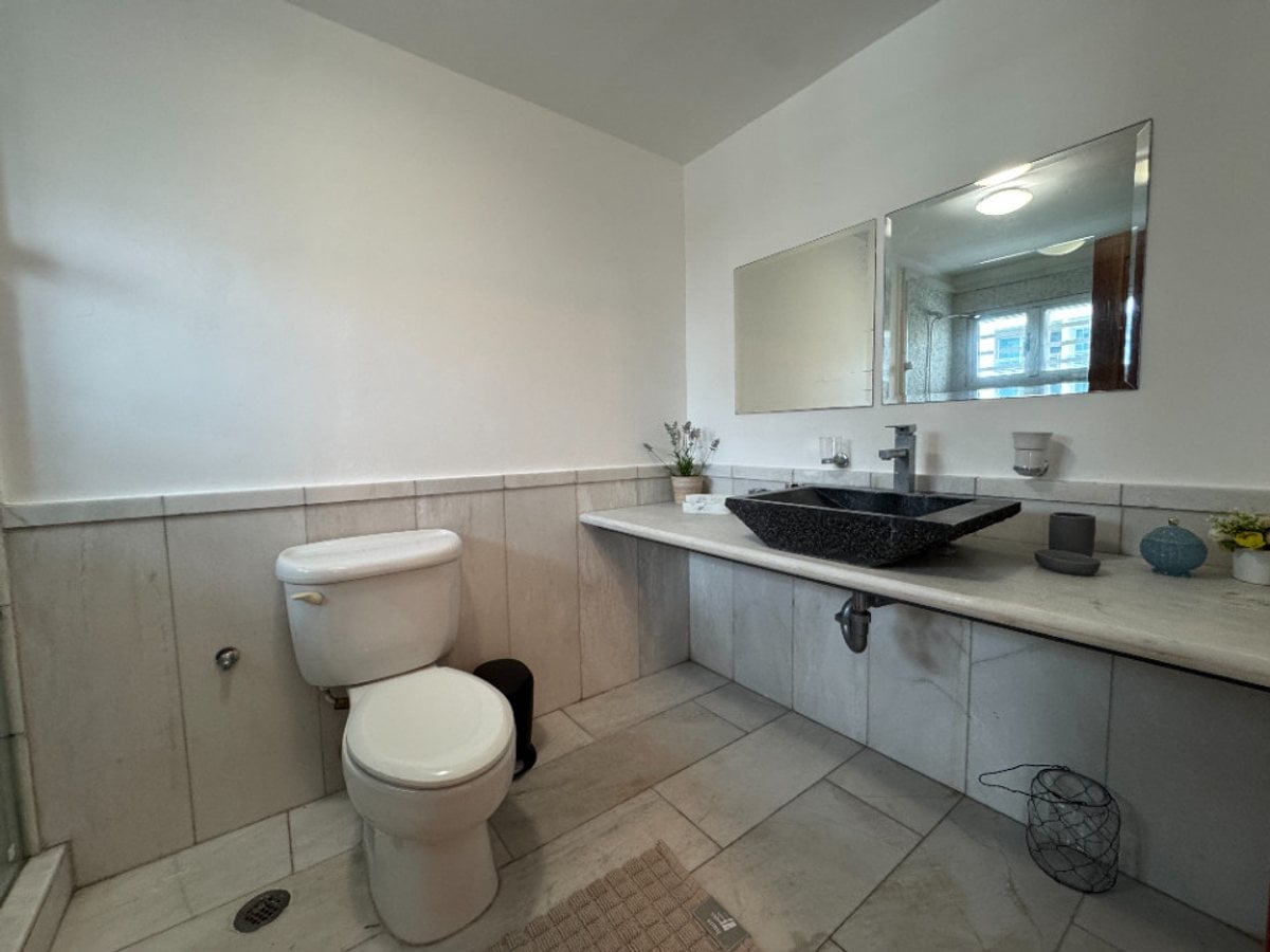 Apartamento en Evaristo Morales, Santo Domingo – foto 5