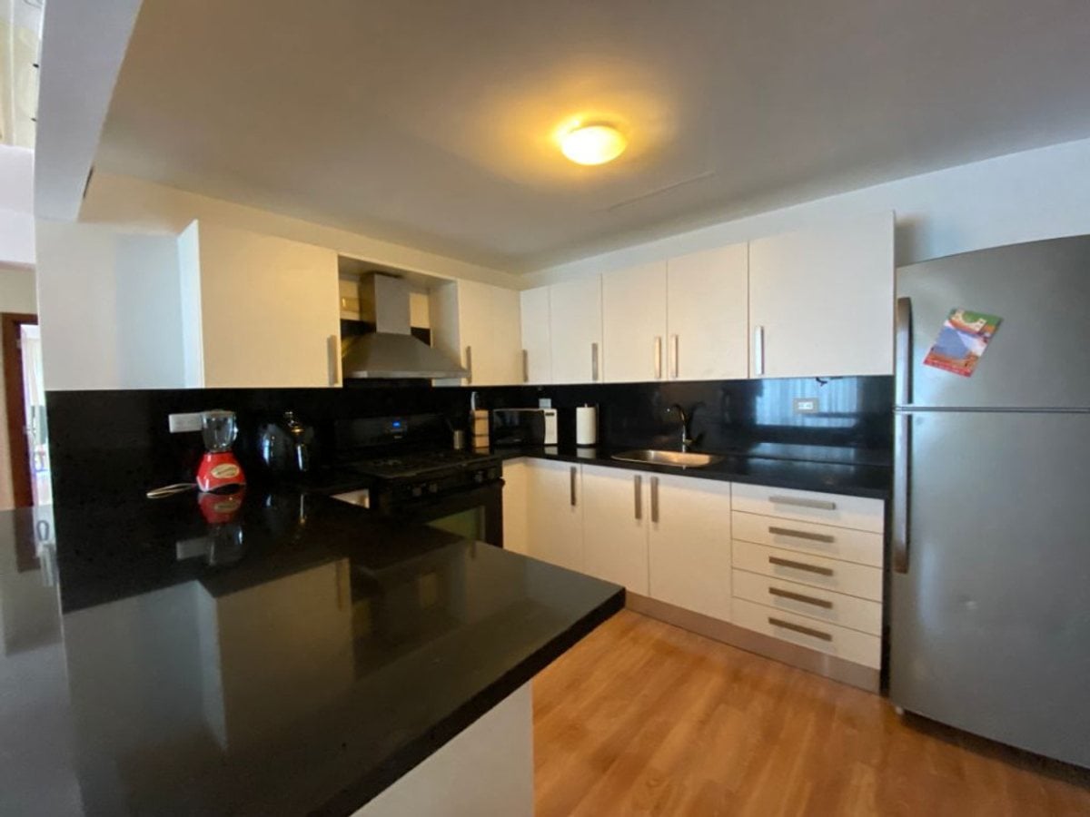 Apartamento en Evaristo Morales, Santo Domingo – foto 8
