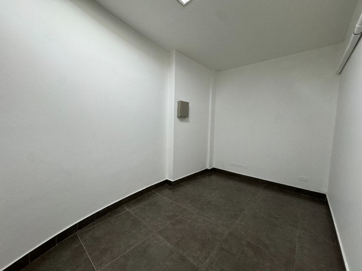 Oficina en Altos de Arroyo Hondo, Santo Domingo – foto 12
