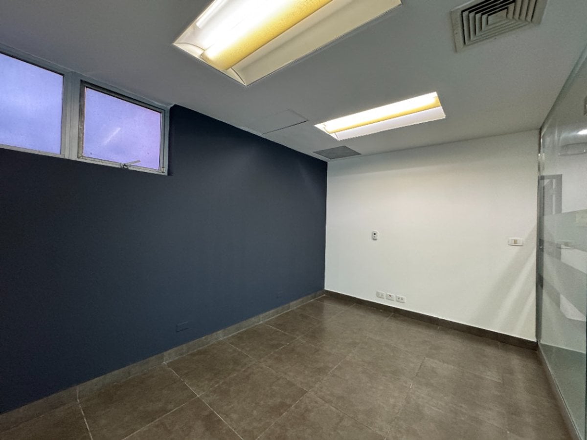 Oficina en Altos de Arroyo Hondo, Santo Domingo – foto 8