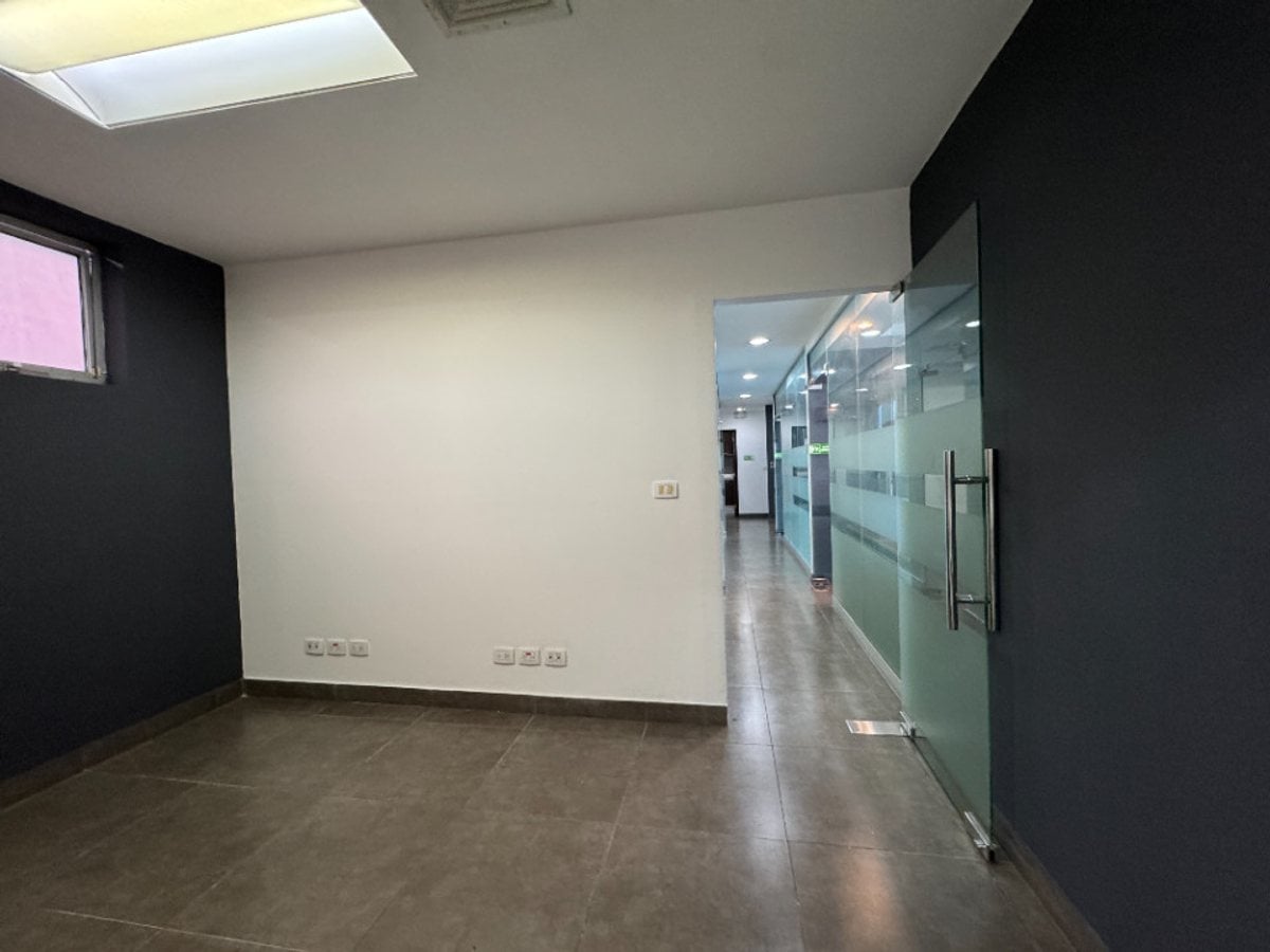 Oficina en Altos de Arroyo Hondo, Santo Domingo – foto 4