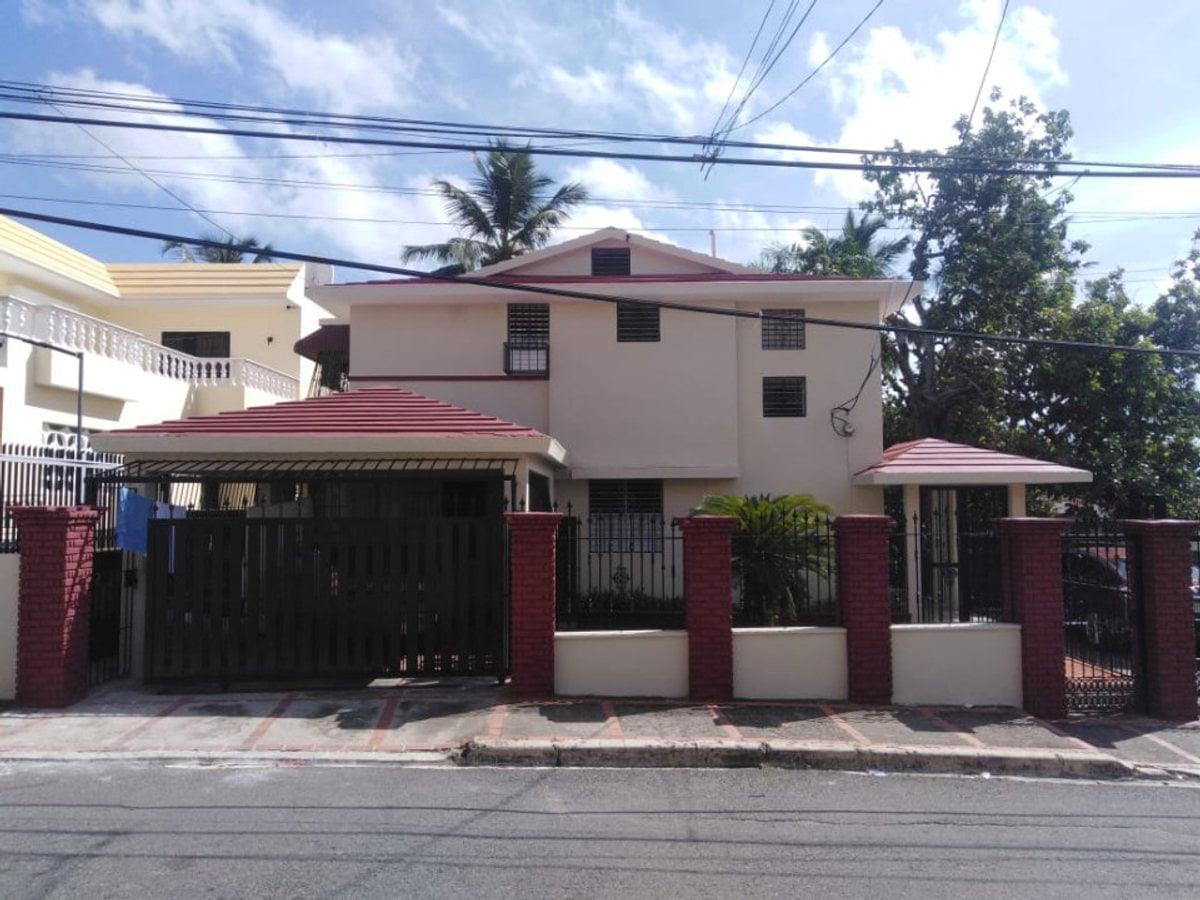 Casa en Altos de Sol de Luz, Santo Domingo Norte – foto 1
