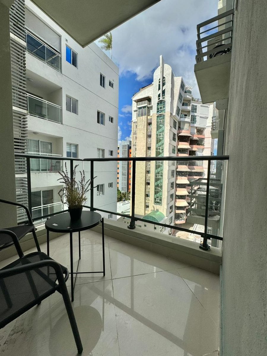 Apartamento en Evaristo Morales, Santo Domingo – foto 1