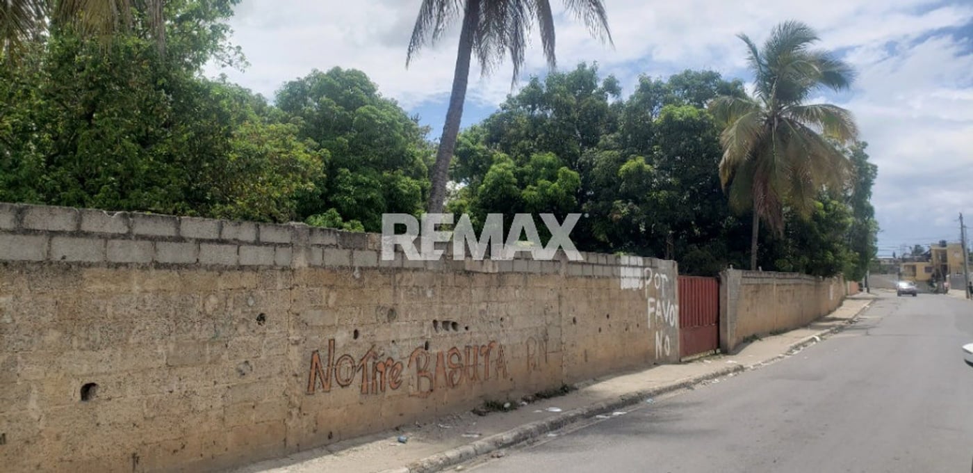 TERRENO EN VENTA 8378 M² LAS TORONJAS SANTO DOMING – foto 3