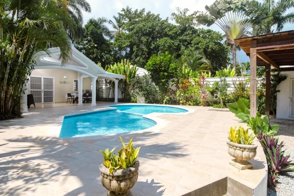 Casa en Venta a 500 m de Playa Las Ballenas en Las Terrenas – foto 2