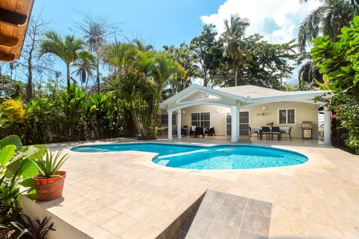 Casa en Venta a 500 m de Playa Las Ballenas en Las Terrenas – foto 1