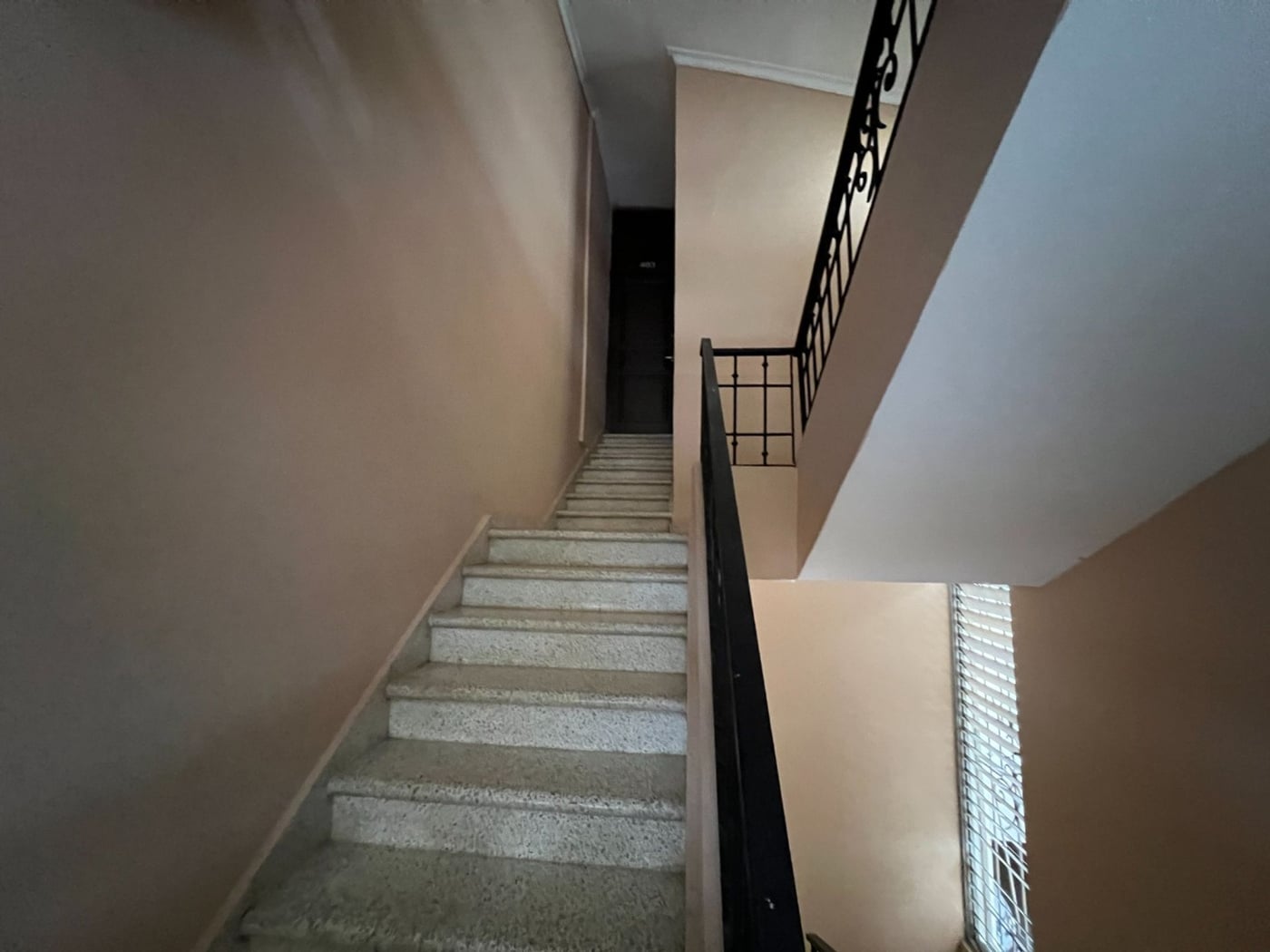 APARTAMENTO AMUEBLADO EN ALQUILER EDIFICIO CLASICO – foto 3