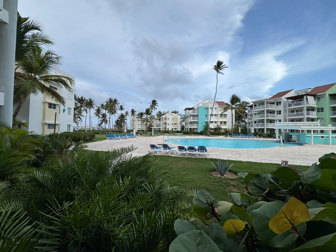 Vive Frente al Mar en Los Corales | Amplio Apto – foto 11