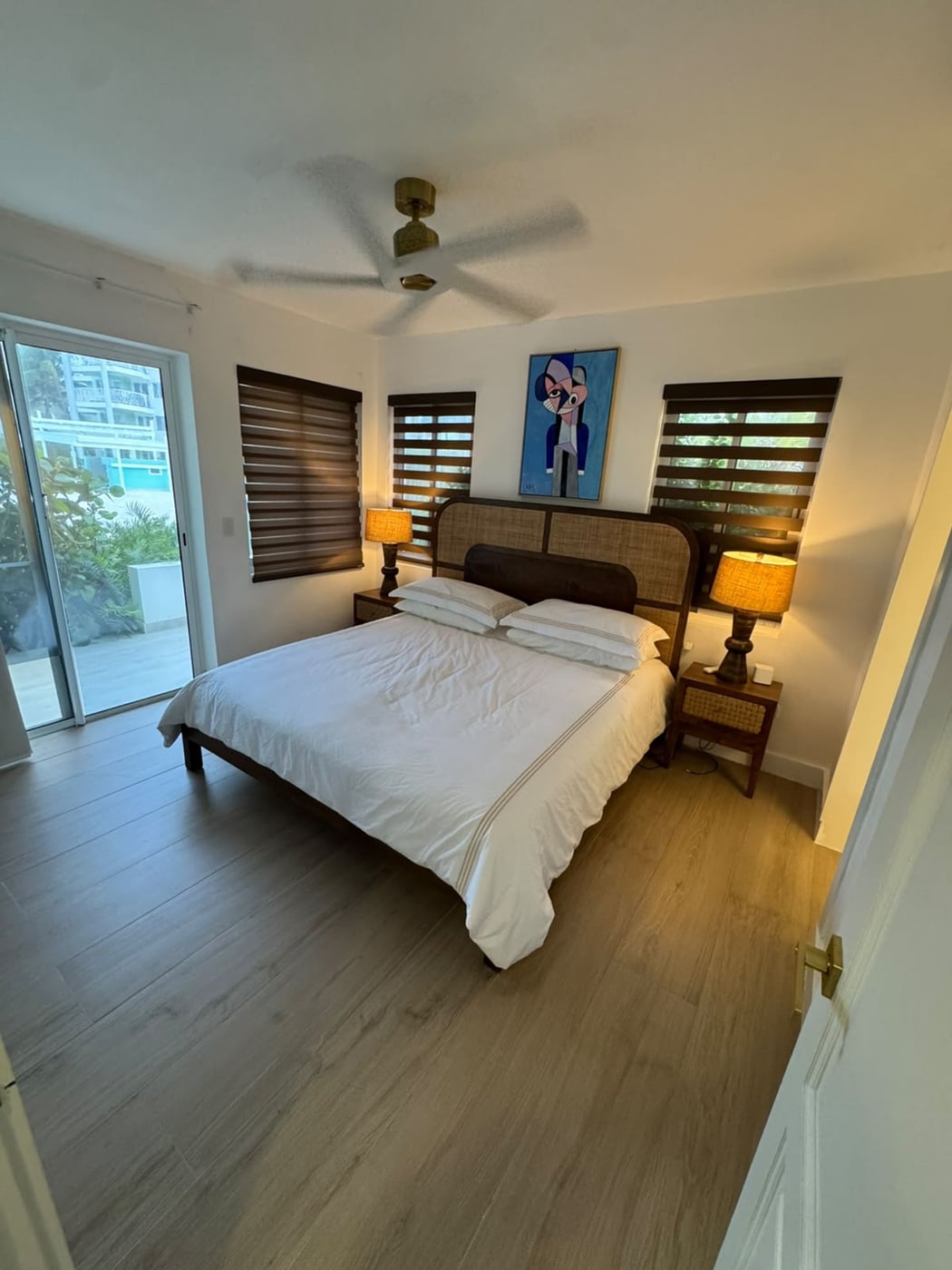 Vive Frente al Mar en Los Corales | Amplio Apto – foto 2