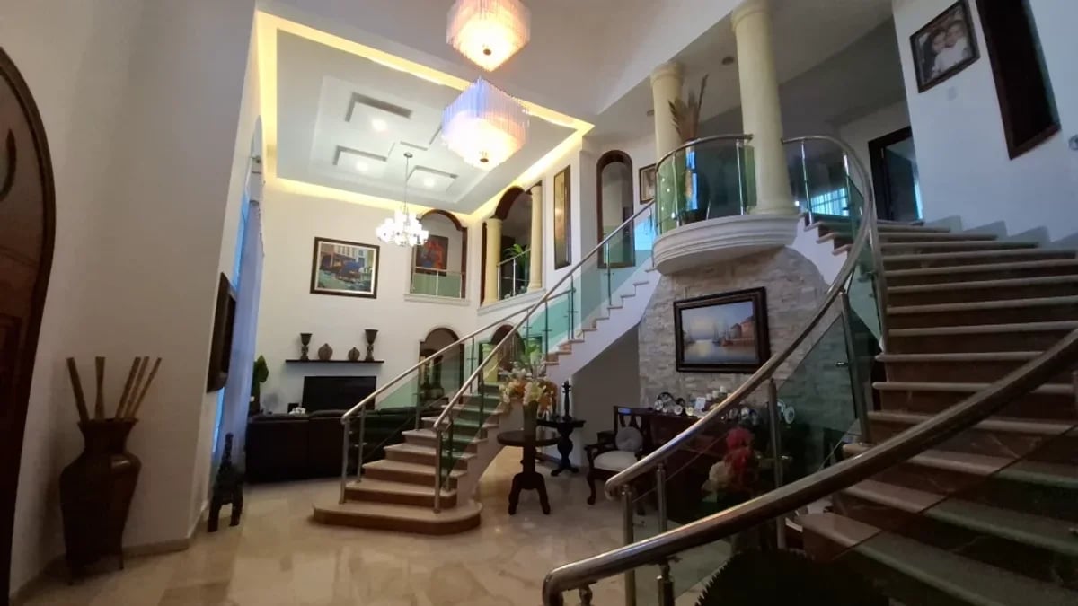 Venta de casa con piscina en Ana Melia en Higuey – foto 10