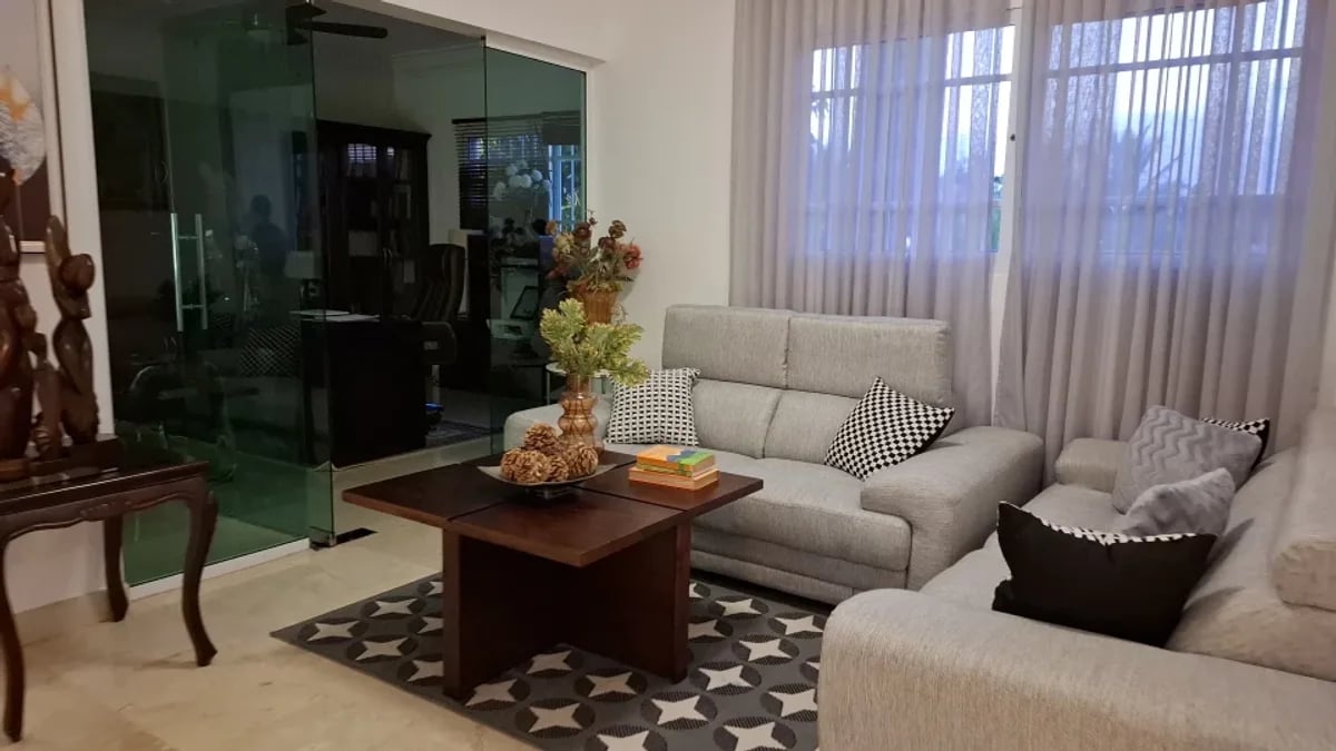 Venta de casa con piscina en Ana Melia en Higuey – foto 8