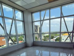 Local de oficina en torre profesional – foto 10