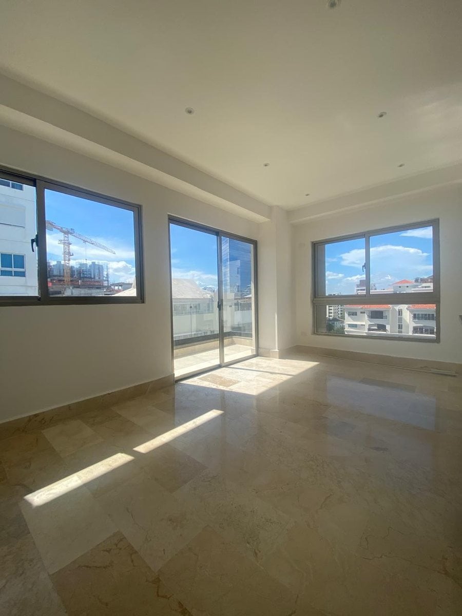 Apartamento en venta en Ensanche Naco, Santo Domingo – foto 1