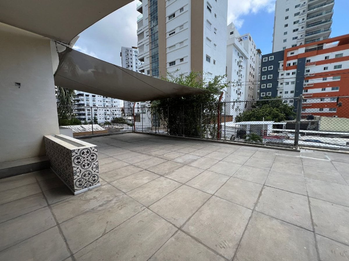 Local Comercial en Ensanche Naco, Santo Domingo – foto 2