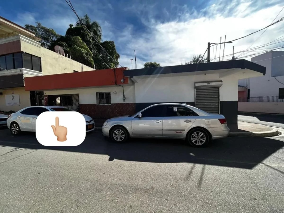 SE VENDE EXCELENTE ESQUINA COMERCIAL – foto 11