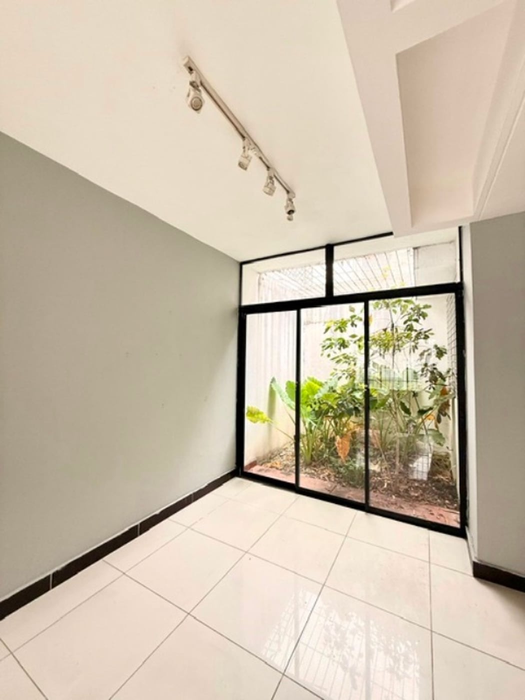 Local de oficina en alquiler 315 m² polígono centr – foto 1