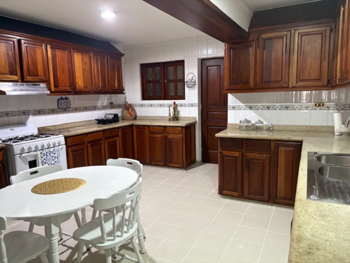 APARTAMENTO AMUEBLADO ALQUILER EN EVARISTO – foto 5