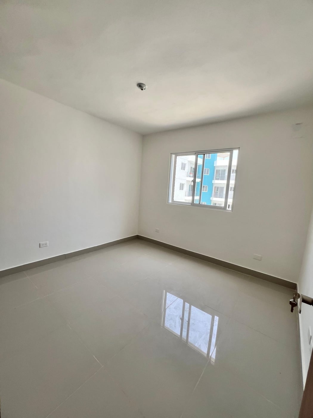 Apartamento en Alquiler Av. Republica de Colombia – foto 7
