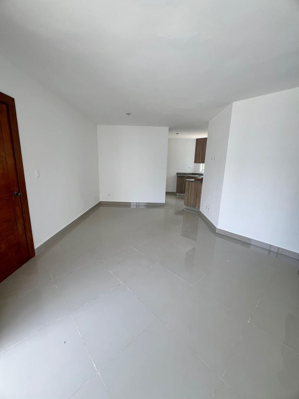 Apartamento en Alquiler Av. Republica de Colombia – foto 2