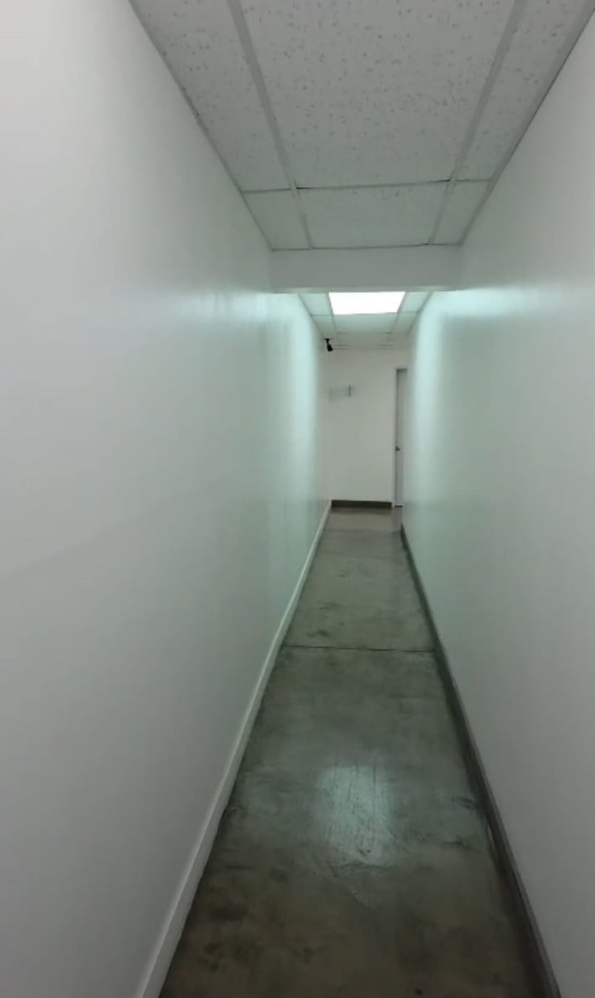 Local comercial en alquiler 450 m² av 30 de marzo – foto 9