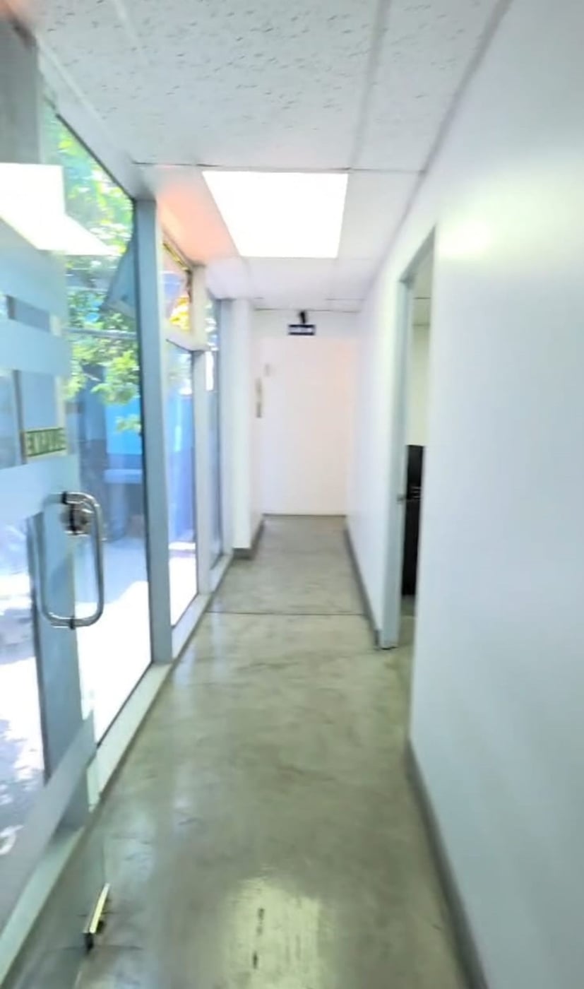Local comercial en alquiler 450 m² av 30 de marzo – foto 11