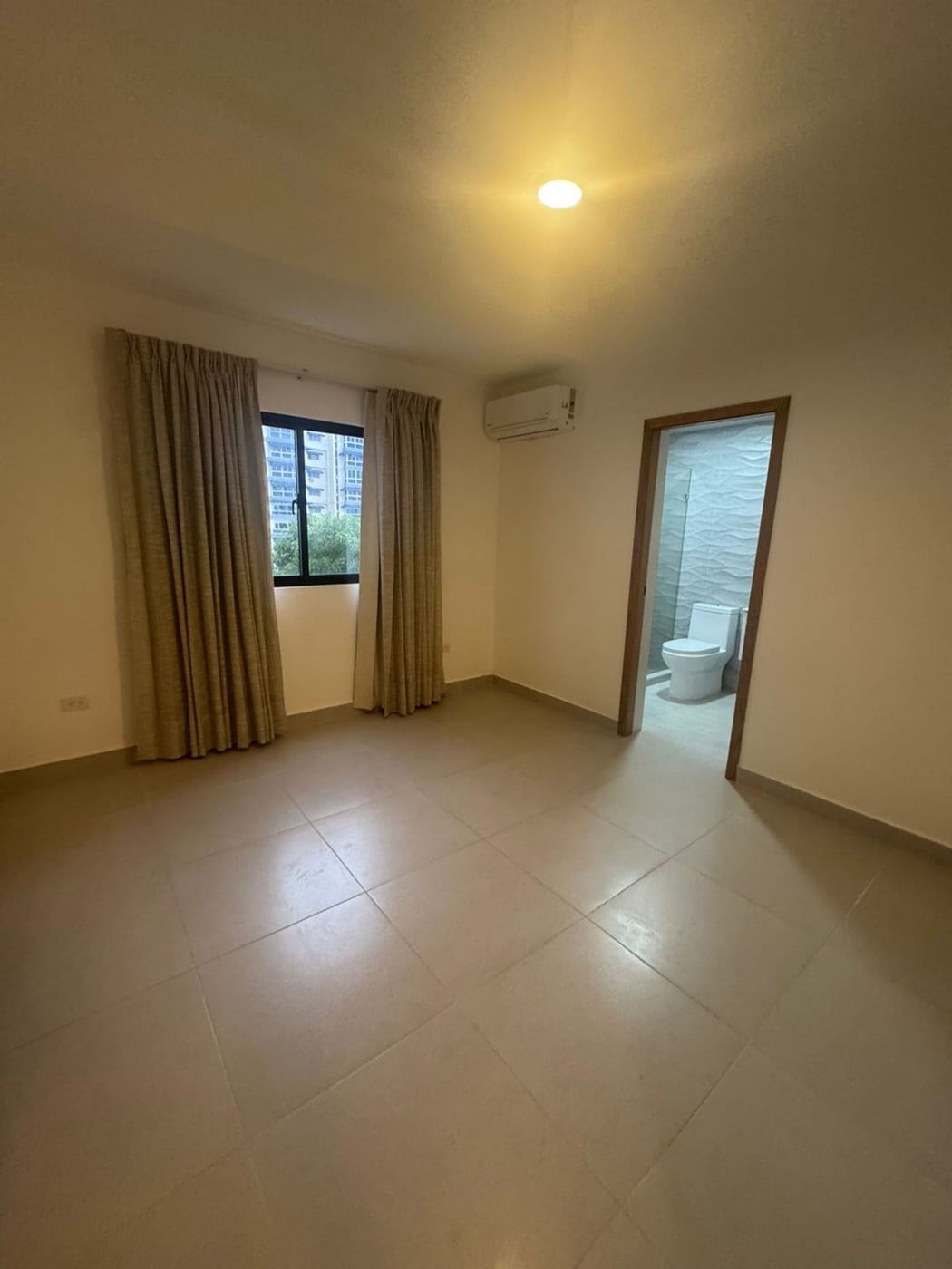 Apartamento en Alquiler en Bella Vista – US$875 – foto 5