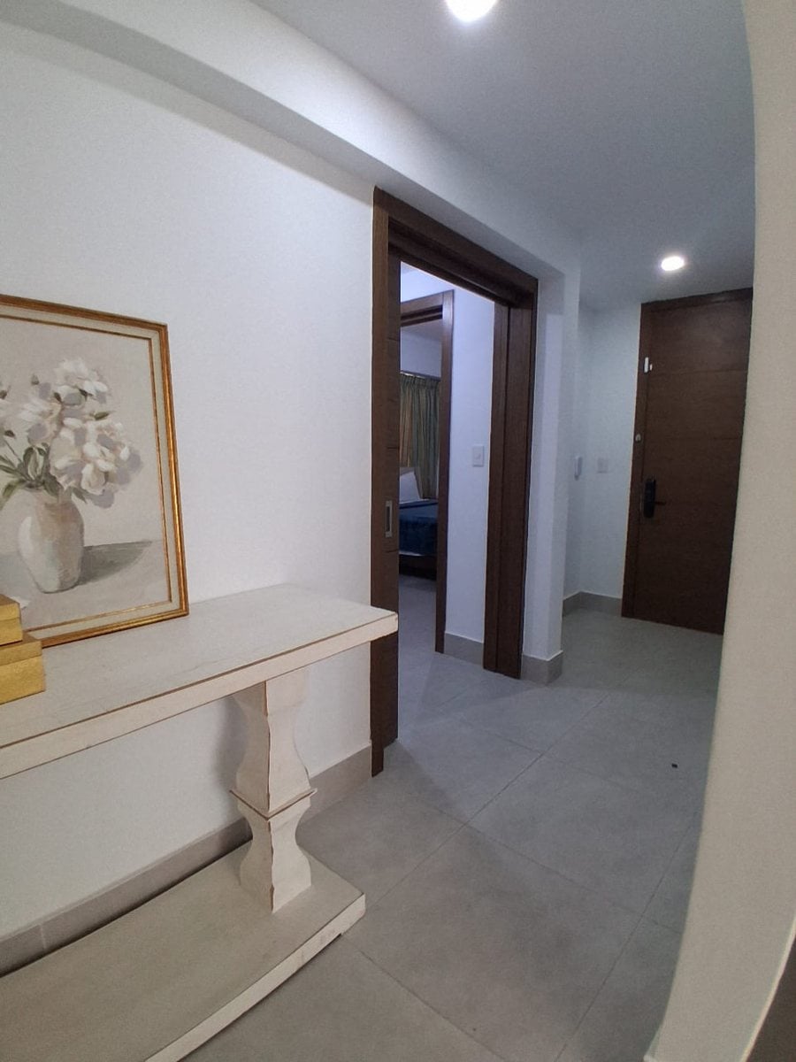 Apartamento Amueblado en piantini US$ 2600 – foto 3