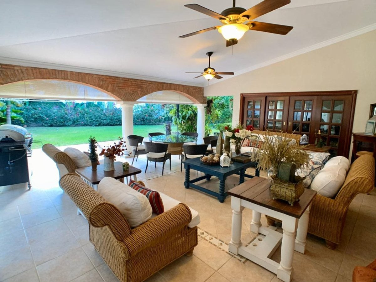 Casa en venta – foto 1