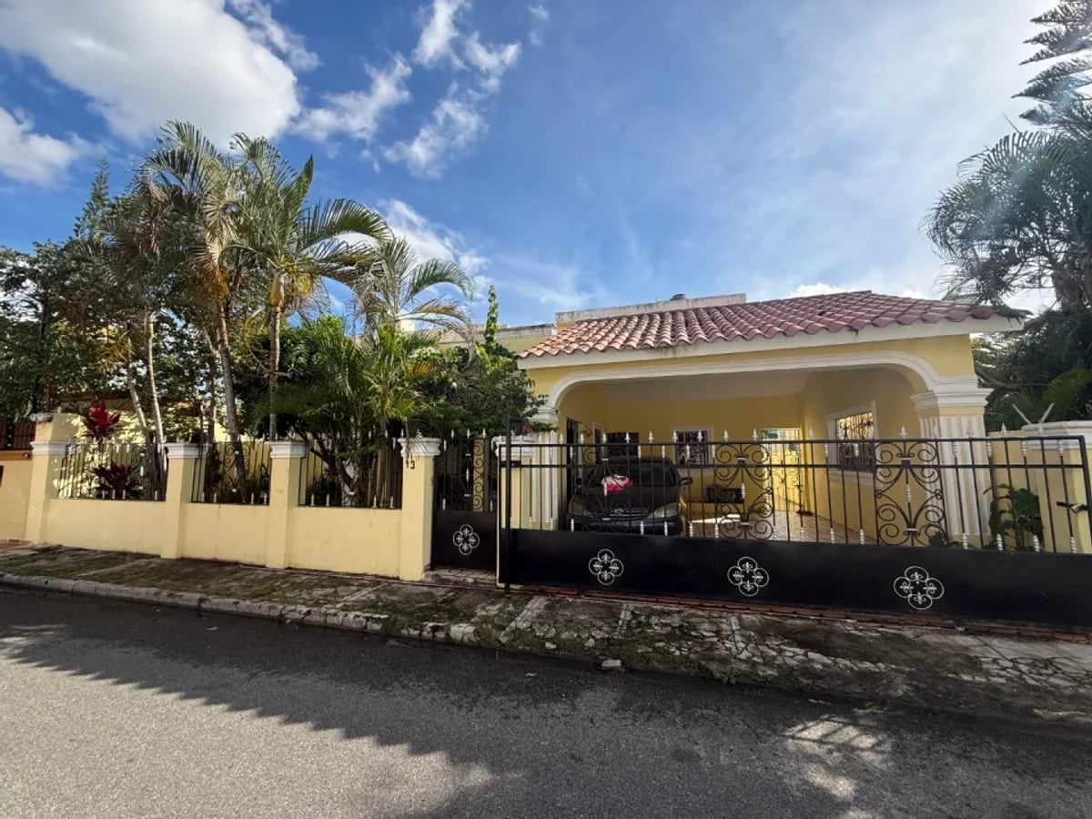 Casa en Romana del Oeste, venta amueblada – foto 1