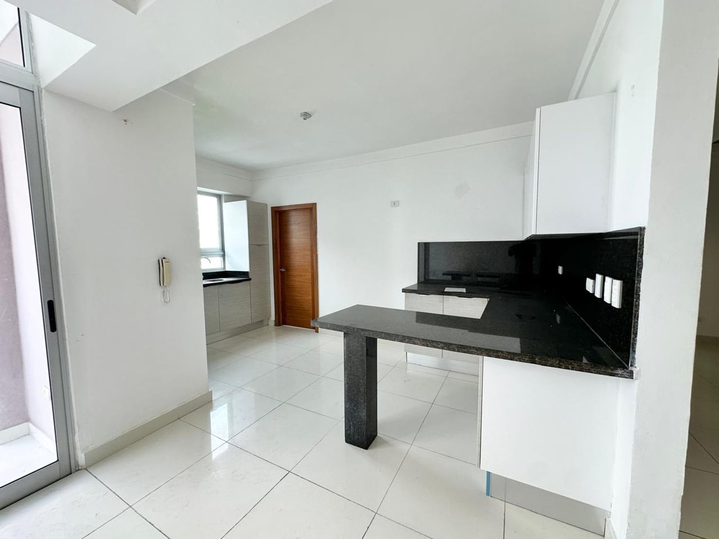 APARTAMENTO 2 HABITACIONES EN RENACIMIENTO – foto 2