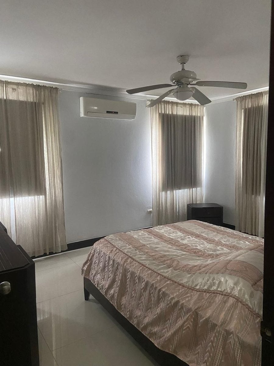 Apartamento en alquiler en Distrito Nacional, 125 m² – foto 1