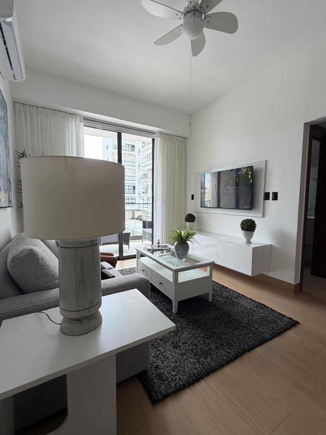 APARTAMENTO EN ALQUILER EN NACO – foto 2