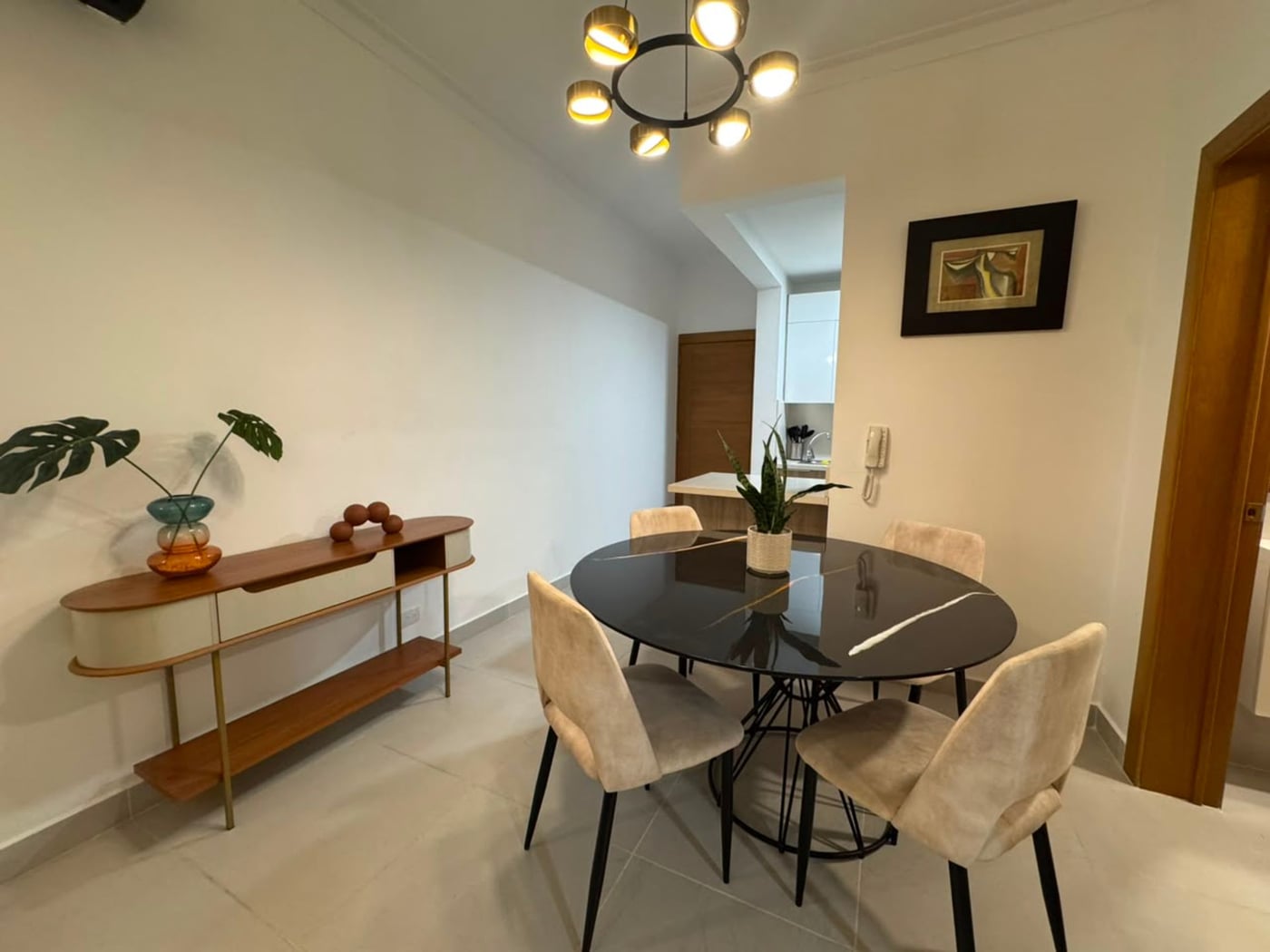 Apartamento Amueblado en Evaristo Morales – foto 9