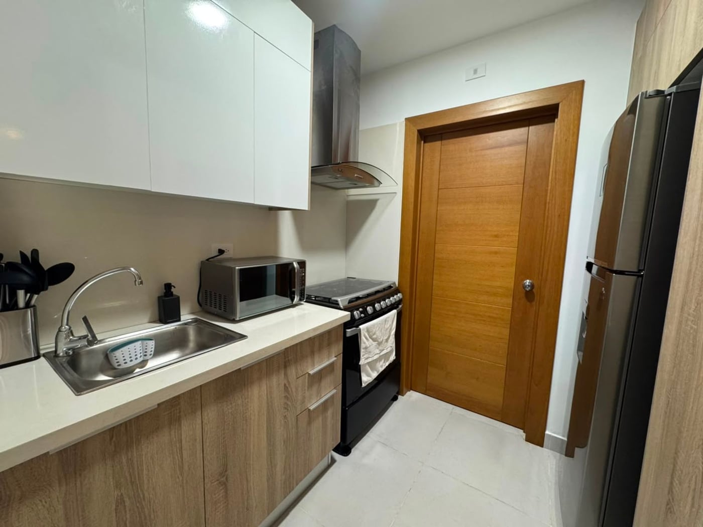 Apartamento Amueblado en Evaristo Morales – foto 8