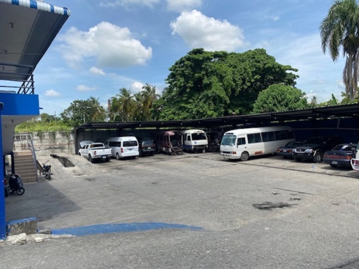 Local Comercial - Solar en Venta. – foto 1