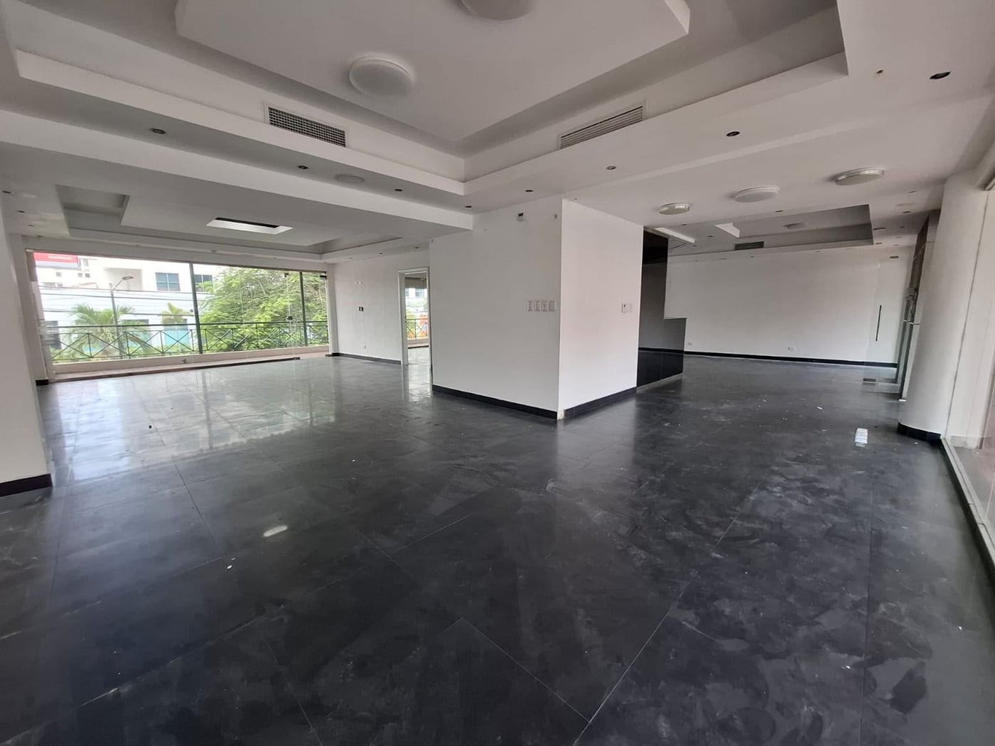 Piantini | Local de esquina en alquiler | US$5,500 – foto 1