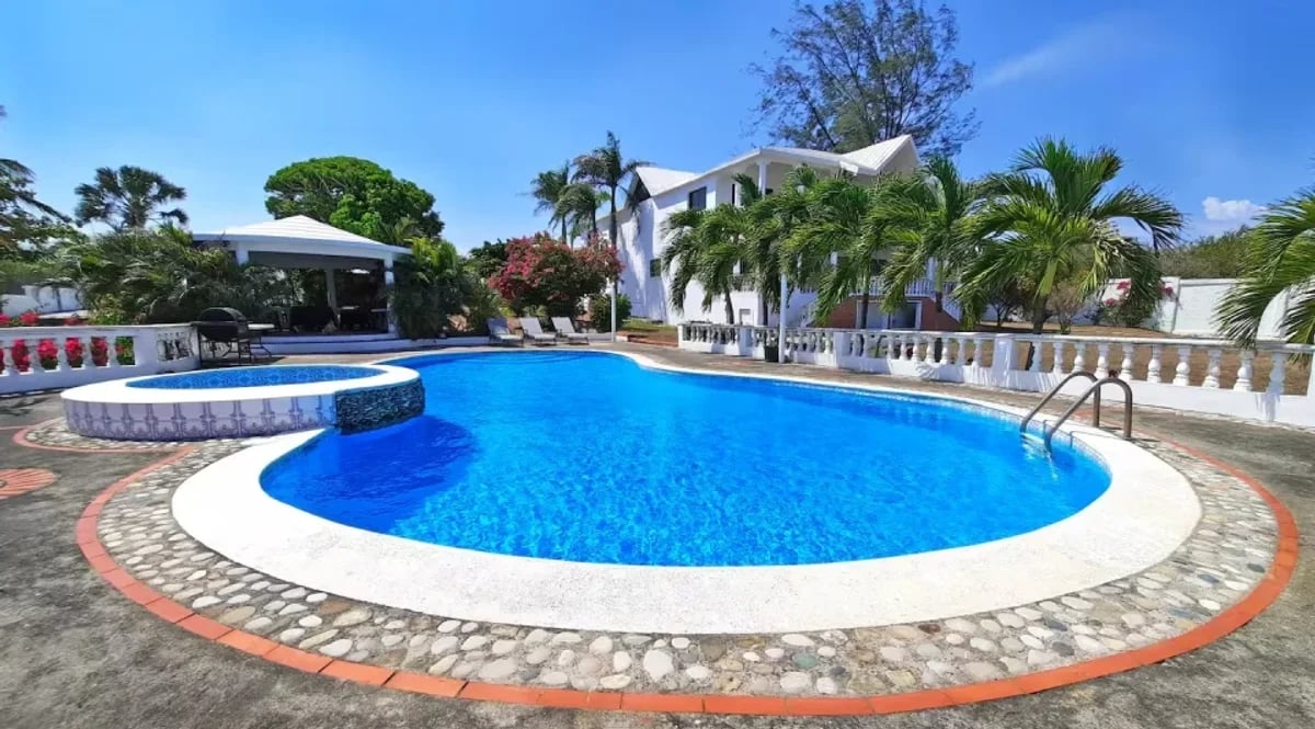 VILLA FRENTE AL MAR EN SAN CRISTOBAL – foto 10