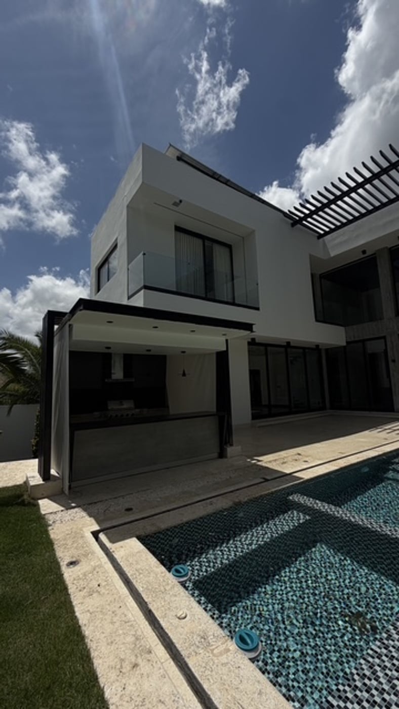 Exclusiva Casa de Lujo en Complejo Cerrado – foto 8