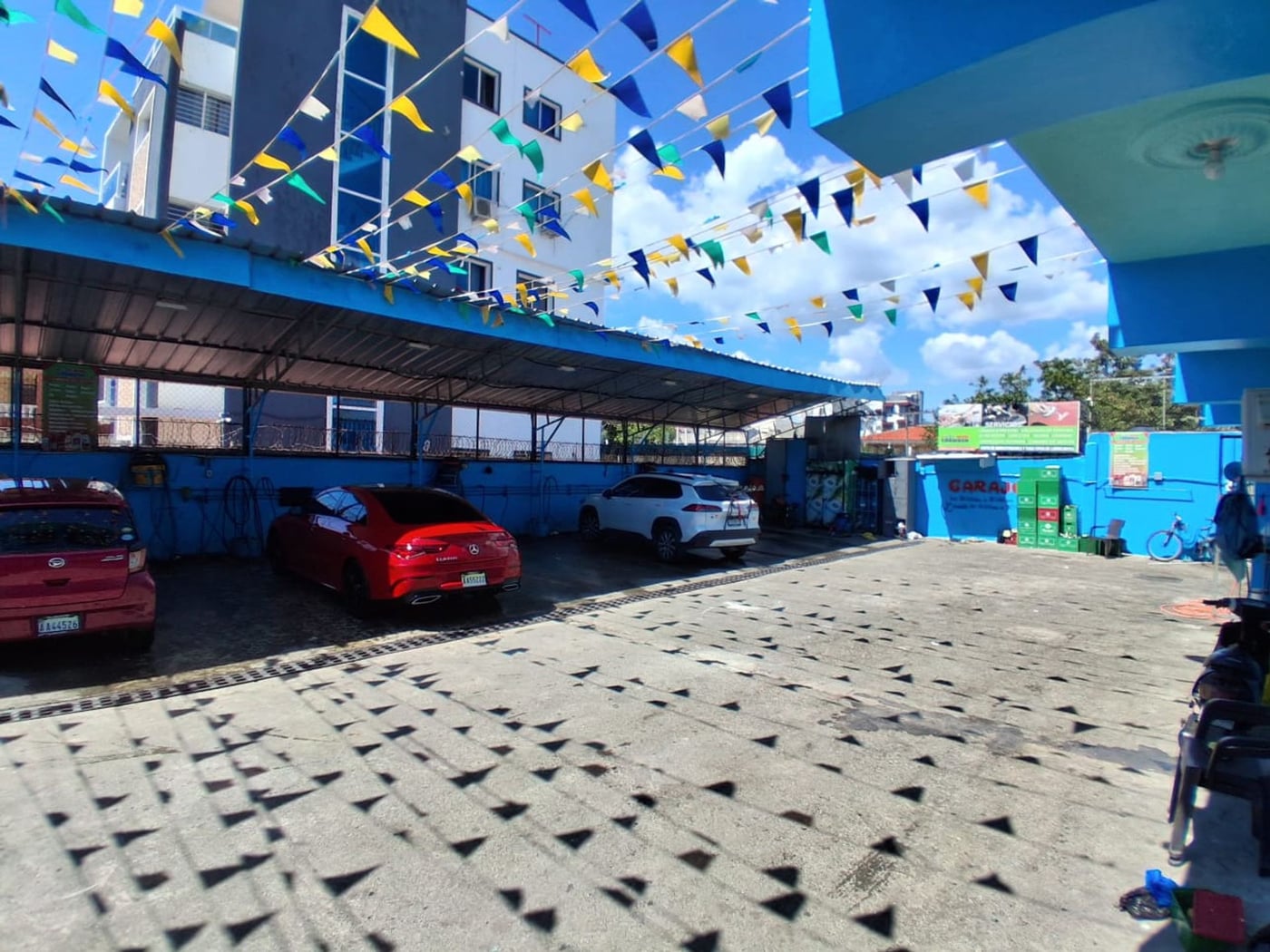 NEGOCIO – CAR WASH, BAR Y BARBERÍA, LUCERNA – foto 7