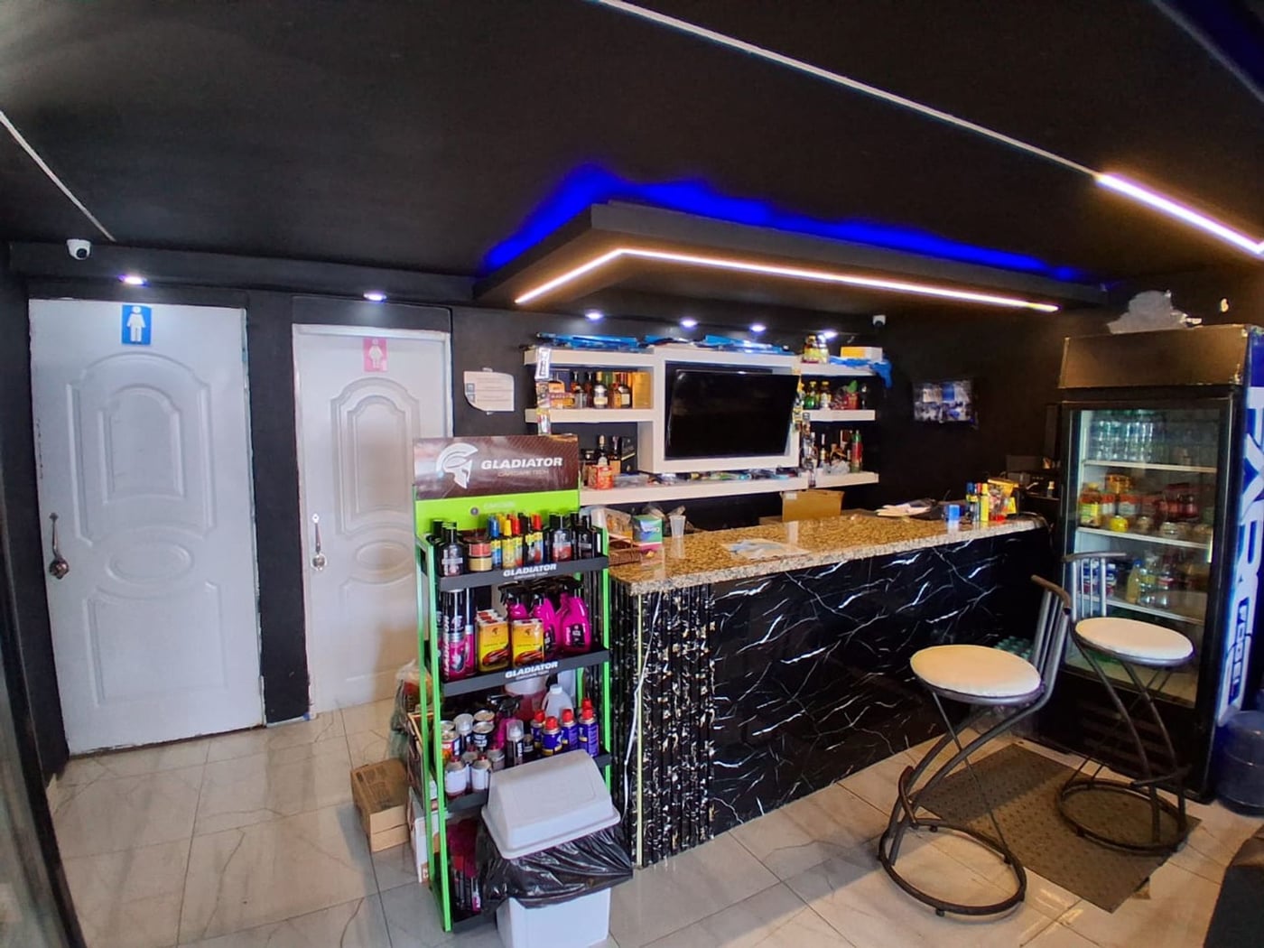 NEGOCIO – CAR WASH, BAR Y BARBERÍA, LUCERNA – foto 5