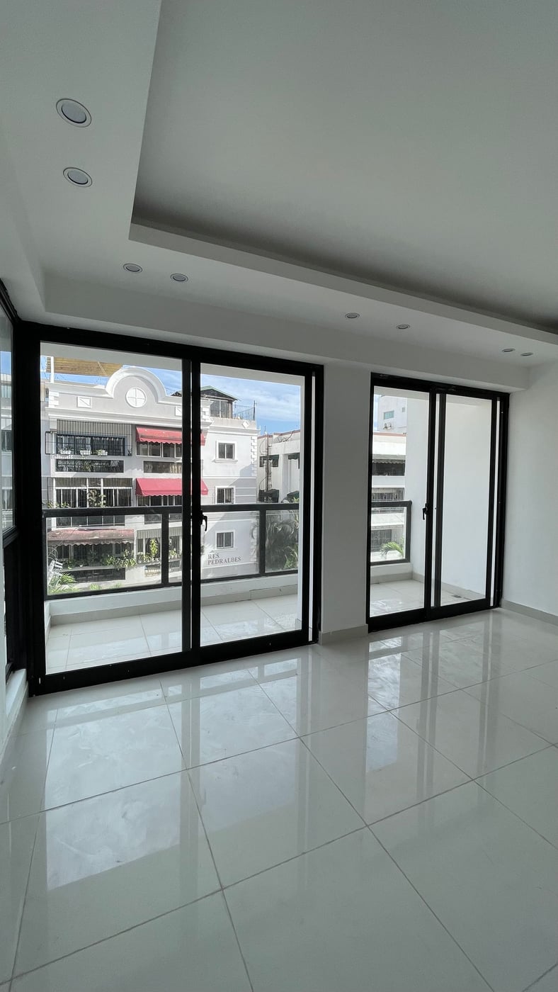 El Millon 3 habitaciones con balcón – foto 3